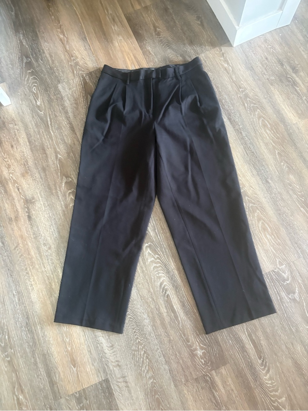 House of Harlow 1960 Black High-Waist Pleated Trousers